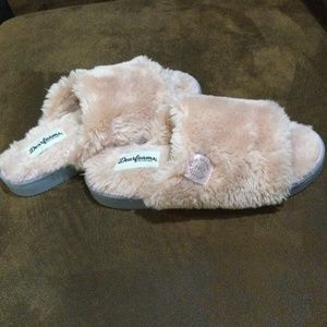 Pink fluffy slippers
